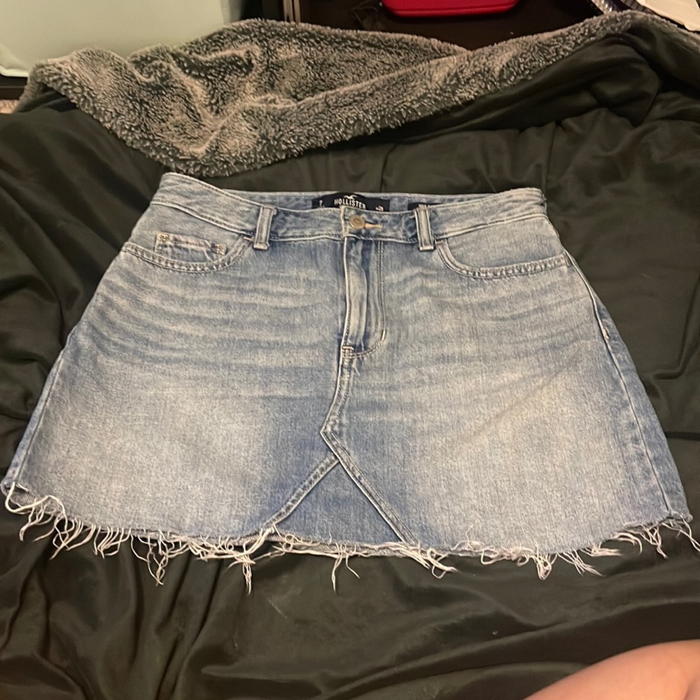 Hollister skirt